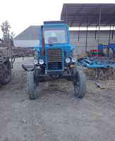  2 трактора мтз 80