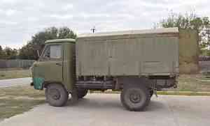 УАЗ 3303 грузовой фургон