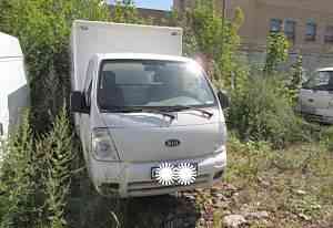  один Ford Transit и три Kia Bongo III