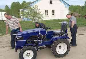 Новый трактор для сада и огорода