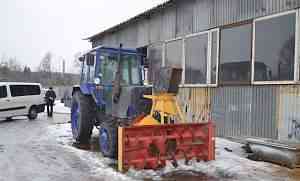 Трактор и Роторный снегоочиститель на базе мтз 82