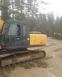 Экскаватор Hyundai R250LC-7 2010 год