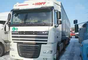  тягач DAF XF 105 2011 года