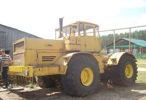 Трактор К-701 кировец