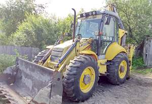 New Holland LB115B