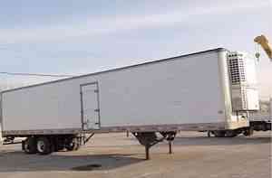  Freightliner Utility 2002г