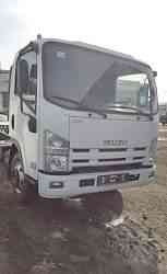 Isuzu NPR75L