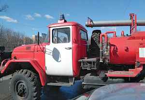 Пожарный автомобиль на шасси ЗИЛ 131